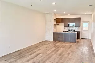 1607 Crooked River Ct, Temple, TX 76502 - Photo 2