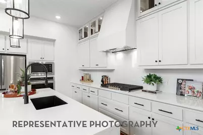 450 Cleveland Way, New Braunfels, TX 78130 - Photo 6