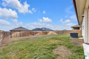 125 Hazel Grv, San Marcos, TX 78666 - Photo 34