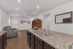 125 Hazel Grv, San Marcos, TX 78666 - Photo 14