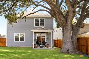 175 Honey Oak Ln, New Braunfels, TX 78130 - Photo 2