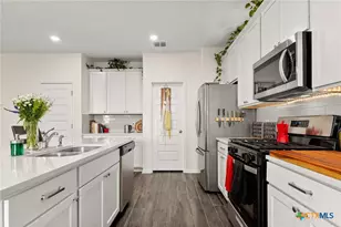 175 Honey Oak Ln, New Braunfels, TX 78130 - Photo 8