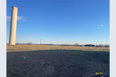 140 Thunderbird Lane, Seguin, TX 78155 - Photo 2