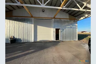 140 Thunderbird Lane, Seguin, TX 78155 - Photo 8