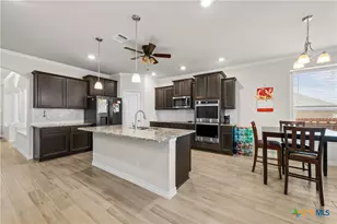 1305 Roma St, Harker Heights, TX 76548 - Photo 6