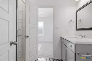 337 Brushy Creek, Victoria, TX 77904 - Photo 34