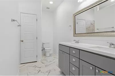 337 Brushy Creek, Victoria, TX 77904 - Photo 18