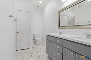 337 Brushy Creek, Victoria, TX 77904 - Photo 18