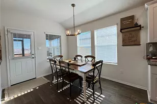 380 Deborah Dr, New Braunfels, TX 78130 - Photo 4