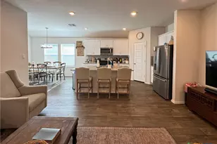 380 Deborah Dr, New Braunfels, TX 78130 - Photo 6