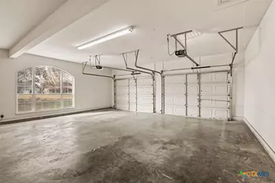 307 SE Main Street, Stockdale, TX 78160 - Photo 36