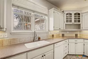 307 SE Main St, Stockdale, TX 78160 - Photo 18