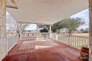 307 SE Main St, Stockdale, TX 78160 - Photo 10