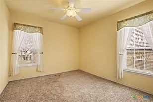 307 SE Main St, Stockdale, TX 78160 - Photo 26