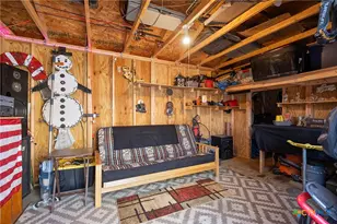 406 E Gonzales St, Yoakum, TX 77995 - Photo 30