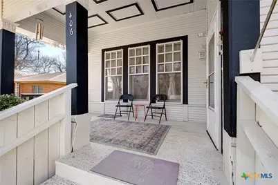 406 E Gonzales Street, Yoakum, TX 77995 - Photo 4