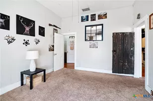 406 E Gonzales St, Yoakum, TX 77995 - Photo 24