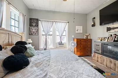 406 E Gonzales Street, Yoakum, TX 77995 - Photo 22