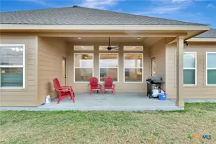 102 Tiki Ct, Victoria, TX 77904 - Photo 32