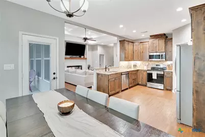 102 Tiki Court, Victoria, TX 77904 - Photo 16