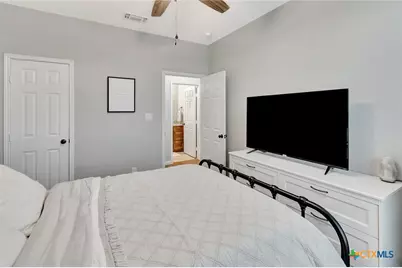 102 Tiki Court, Victoria, TX 77904 - Photo 22