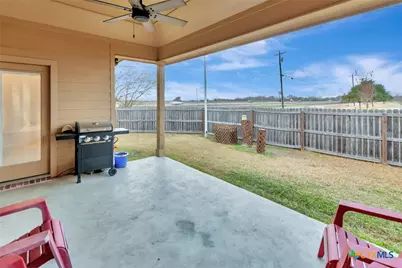 102 Tiki Court, Victoria, TX 77904 - Photo 34