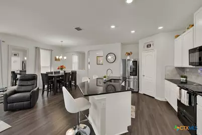 4555 Legend Trail, New Braunfels, TX 78130 - Photo 12