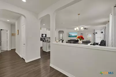 4555 Legend Trail, New Braunfels, TX 78130 - Photo 6