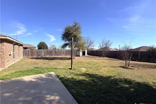 2115 Jefferson Ct, Belton, TX 76513 - Photo 10