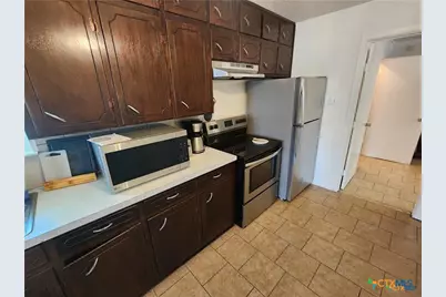 106 W Avenue G, Nolanville, TX 76559 - Photo 8