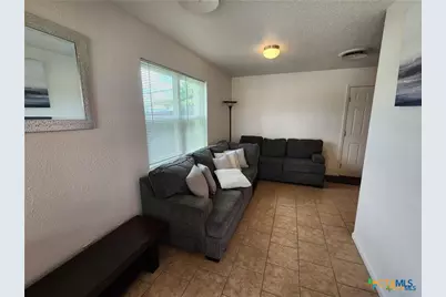 106 W Avenue G, Nolanville, TX 76559 - Photo 2