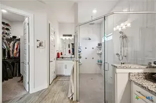 424 Heidelberg Rd, New Braunfels, TX 78132 - Photo 16