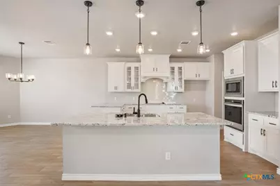 1701 Meadow Crest Drive, Salado, TX 76571 - Photo 10