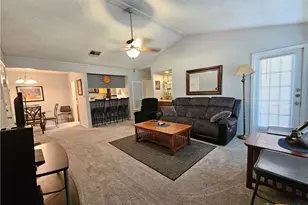 1202 Thorpe Ln, San Marcos, TX 78666 - Photo 4