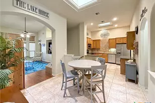 952 Parkview Dr, Canyon Lake, TX 78133 - Photo 10