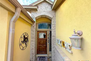 952 Parkview Dr, Canyon Lake, TX 78133 - Photo 6