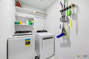 3621 Meteor Rd, New Braunfels, TX 78130 - Photo 6