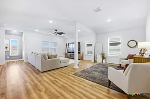 3621 Meteor Rd, New Braunfels, TX 78130 - Photo 16