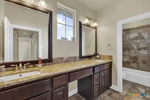 3032 Rolling Oaks Dr, New Braunfels, TX 78132 - Photo 24