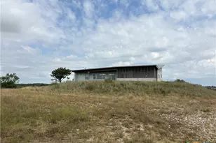 539 County Rd 2001, Lampasas, TX 76550 - Photo 2