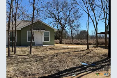 1704 E 3rd St, Lampasas, TX 76550 - Photo 2
