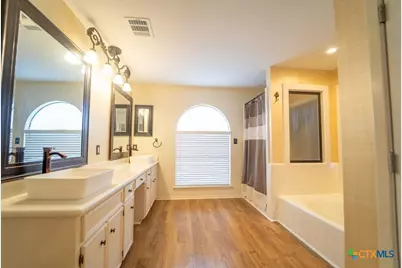 913 Taos Drive, Victoria, TX 77904 - Photo 14