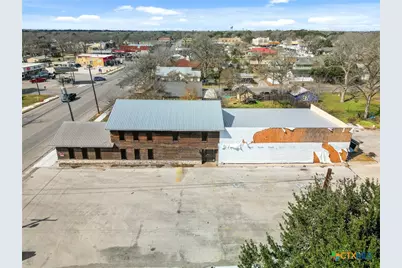 317 N Avenue E, Shiner, TX 77984 - Photo 26