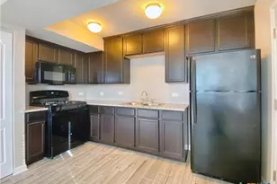 1721 Arbor Knot Dr, Kyle, TX 78640 - Photo 6