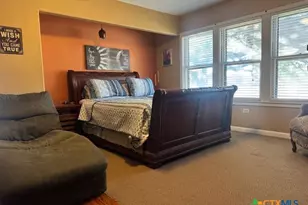 1011 E Main St, Cuero, TX 77954 - Photo 16