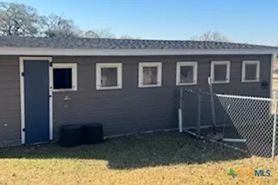 1011 E Main Street, Cuero, TX 77954 - Photo 34