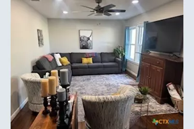 1011 E Main Street, Cuero, TX 77954 - Photo 4