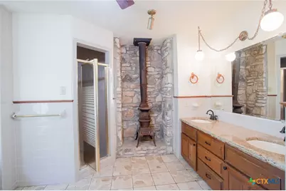 4692 River Road, Martindale, TX 78655 - Photo 14