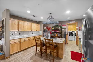 7393 N Hwy 80, Nixon, TX 78140 - Photo 6