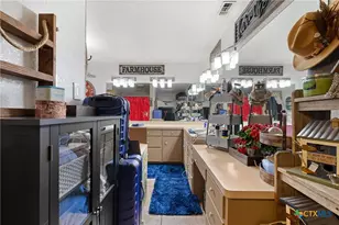 7393 N Hwy 80, Nixon, TX 78140 - Photo 12